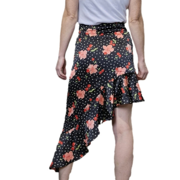 Size S Skirt Asymmetrical Ruffled skirt Cherry blossom print black pink Color - Picture 3 of 12